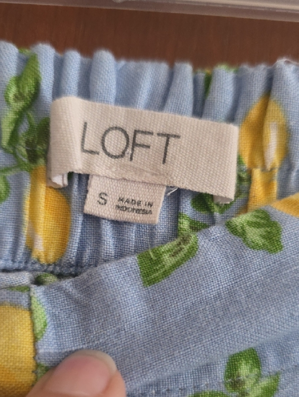 LOFT Light Blue Lemon-Print Linen Blend Shorts Sz S - Picture 2 of 9